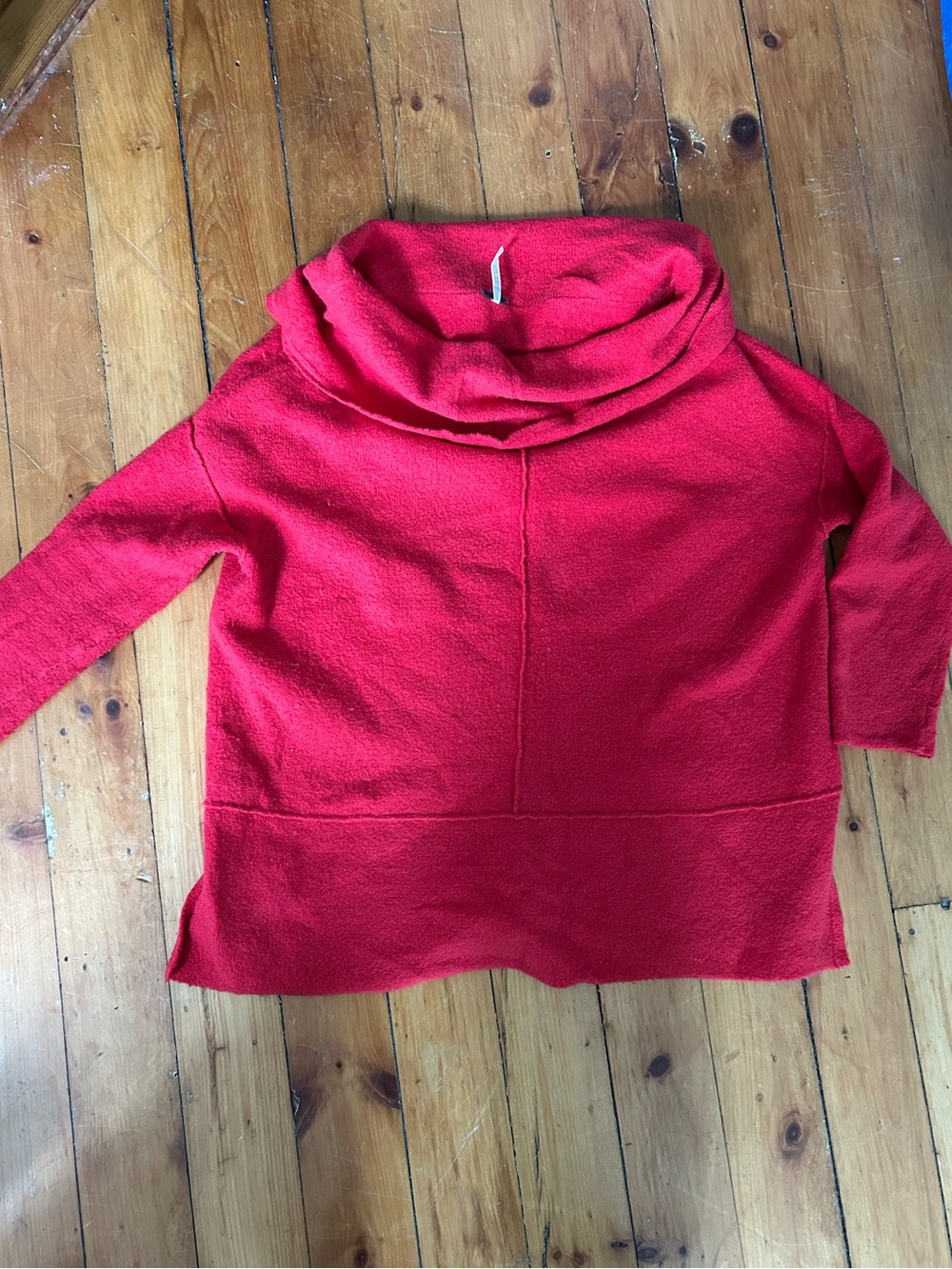☀️3/$25 Free People red slouchy cowl neck sweater cotton wool small